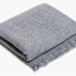 PARACHUTE 100% Cashmere throw